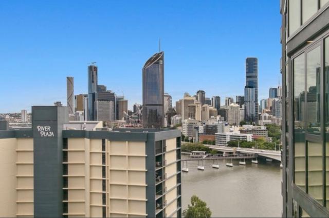 1012/9 Christie Street, QLD 4101