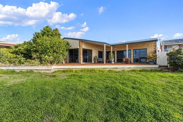 8 Beach Road, SA 5583