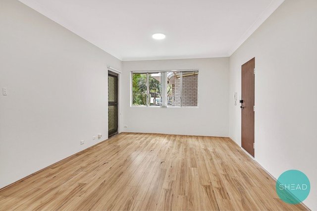 4/2 McMillan Road, NSW 2064