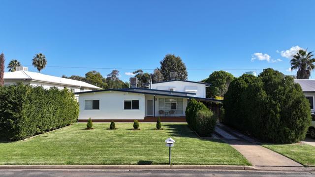 13 Lucksall Street, NSW 2400