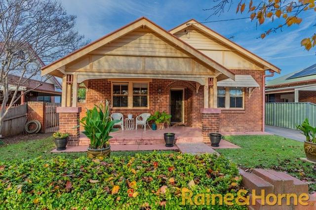 24 Smith Street, NSW 2830