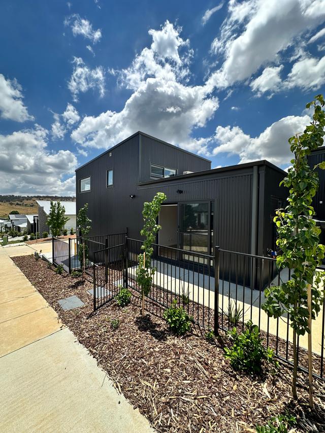 1a/19 Bijou Street, ACT 2611