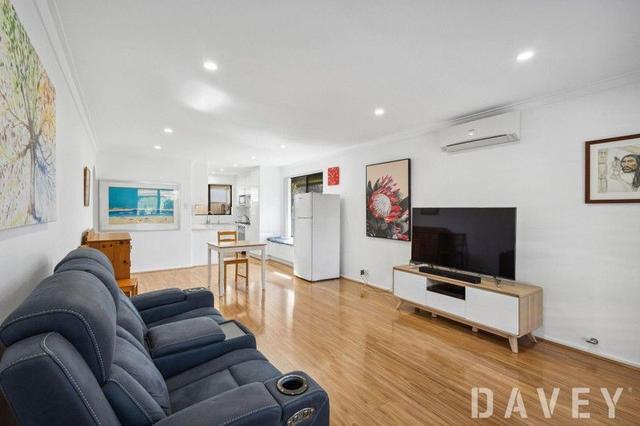 8/9 Dover Road, WA 6019