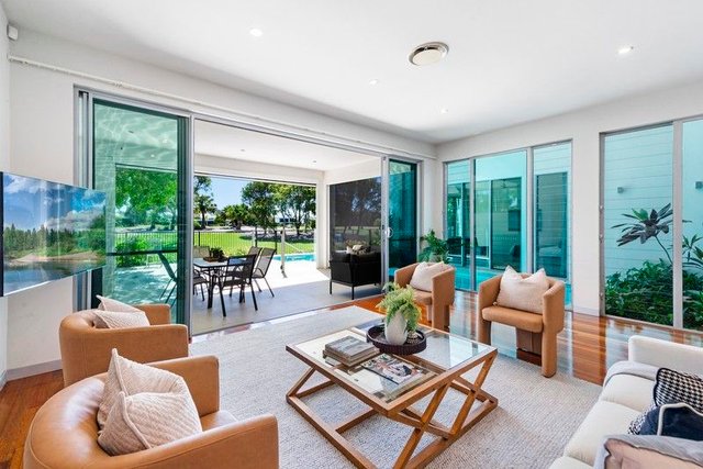 2272 Banksia Lakes Drive, QLD 4212