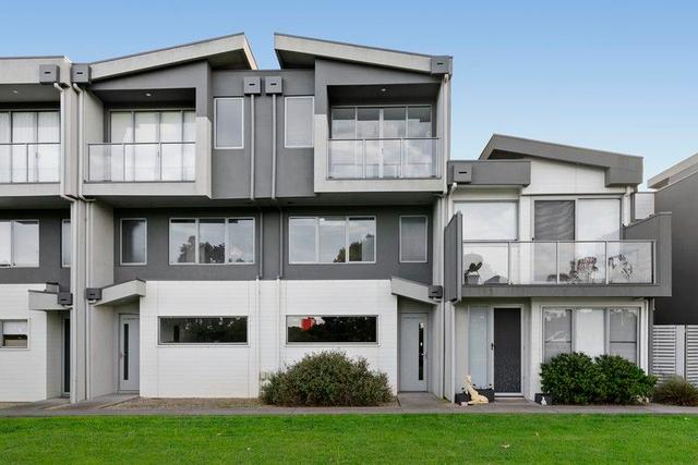 12 Topal Drive, VIC 3809
