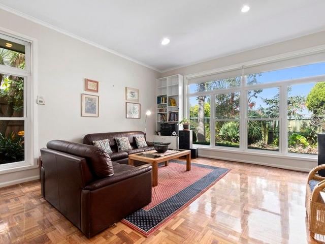 42 Southern Road, VIC 3081