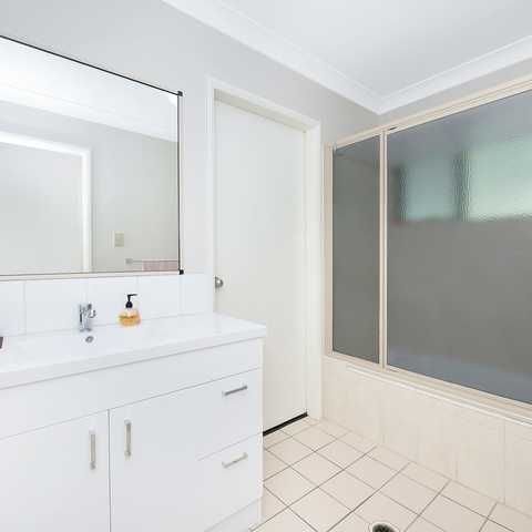 19 Yut Fay Avenue, QLD 4815