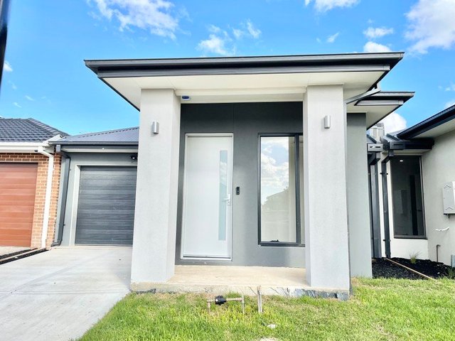 33 Curtin Drive, VIC 3336