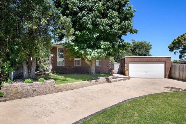 16 Malcolm Court, VIC 3199