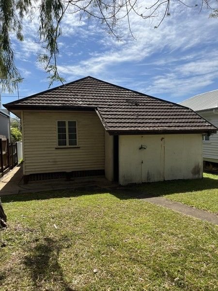 32 Kennedy Street, QLD 4017