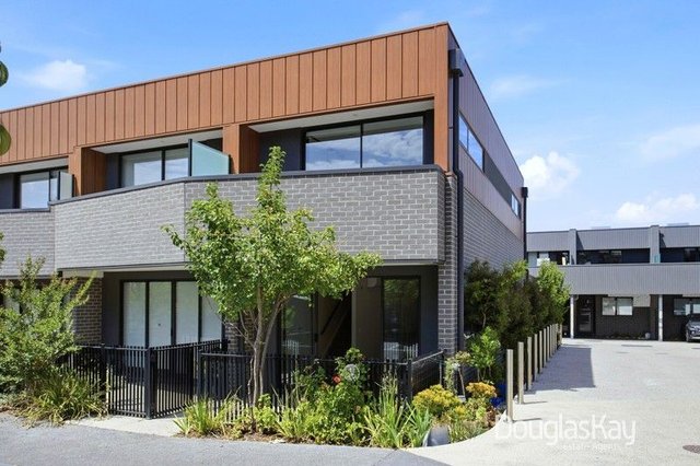 29/8 Service Street, VIC 3020