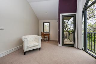 Bedroom 4 + terrace (2014-10-15)