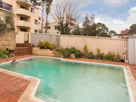 33/64 McMaster Street, WA 6100