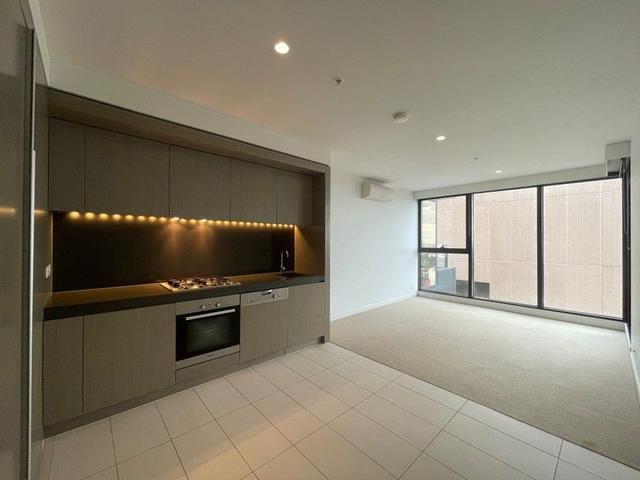 2402/50 Albert Road, VIC 3205