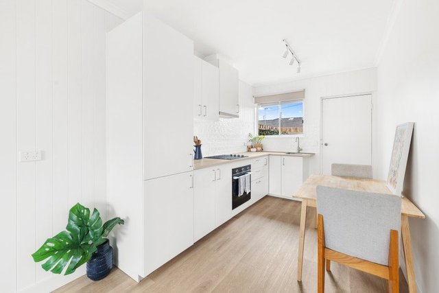 1/80 Saltley Street, VIC 3015