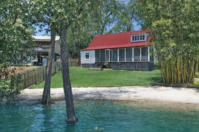 31 Calm Waters Cres, QLD 4184