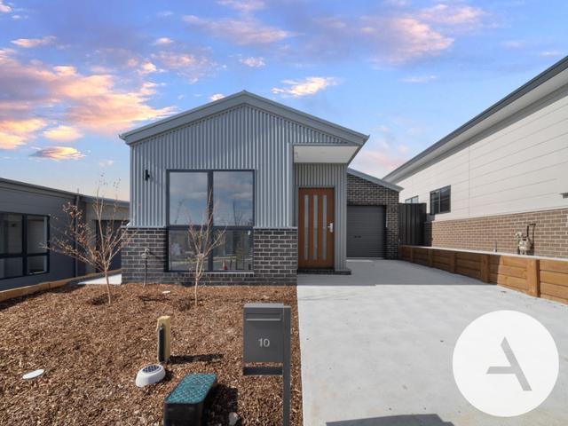 10 Tassel Terrace, NSW 2620