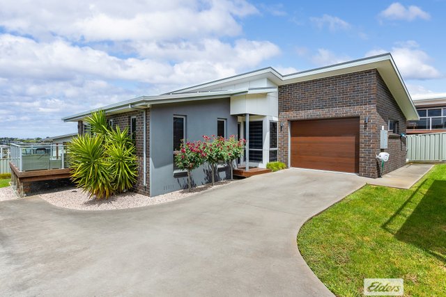 2/7 Lorrie Place, TAS 7320