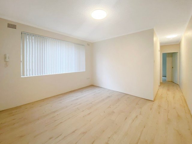 2/8 Edward Street, NSW 2112