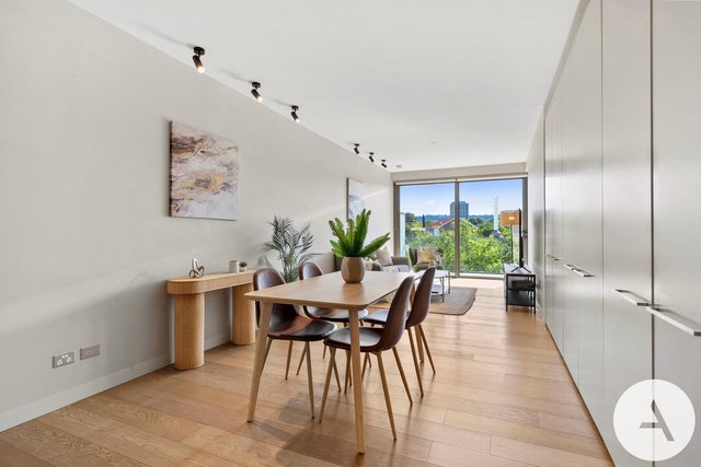 19/21 Eastlake Parade, ACT 2604