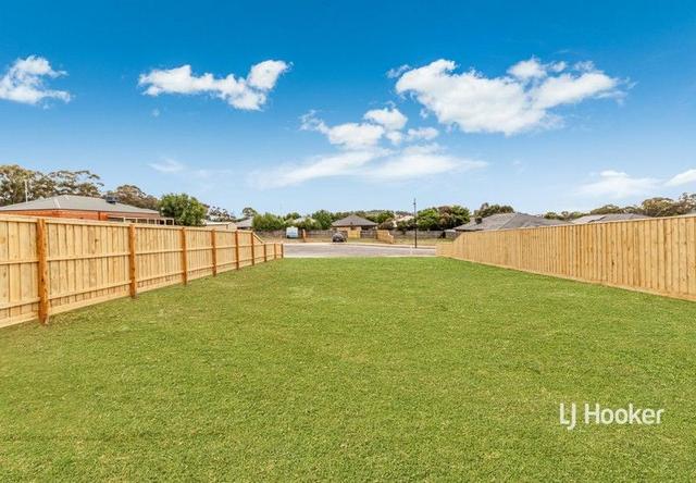 12/15 Yattarna Court, VIC 3658