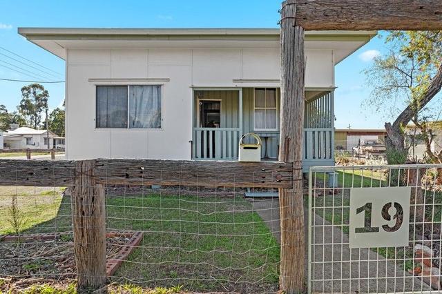 19 Bagot Street, QLD 4405