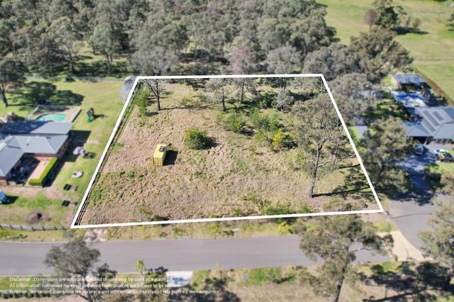 5 Brasenia Place, NSW 2572