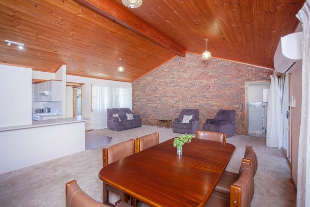 1/54 Kurrajong Crescent, NSW 2430