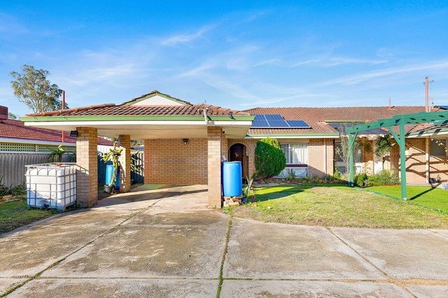 1/120 Gilbertson Road, WA 6163