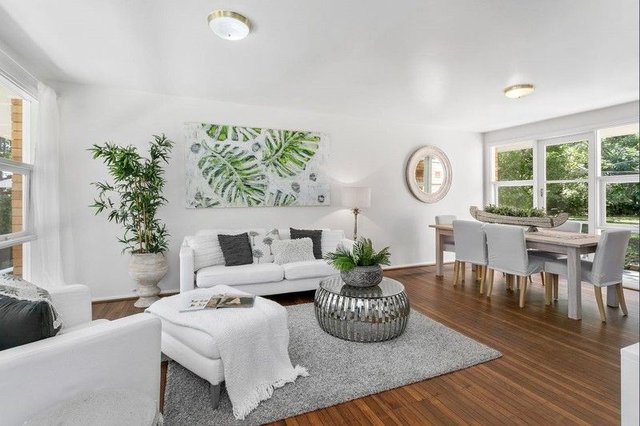 22 Holland Crescent, NSW 2086