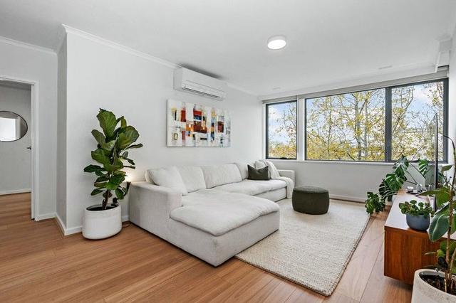 21/2A Robe Street, VIC 3182