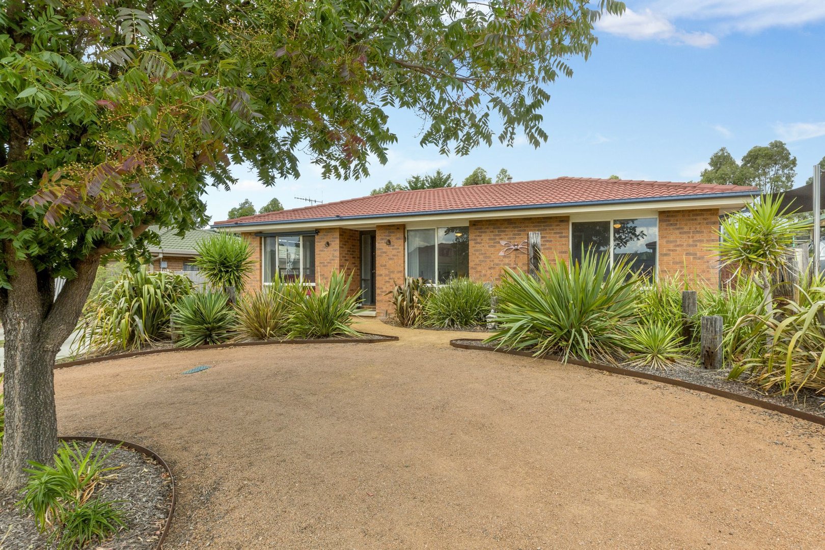 41 Maloney Street, Queanbeyan West NSW 2620 Allhomes