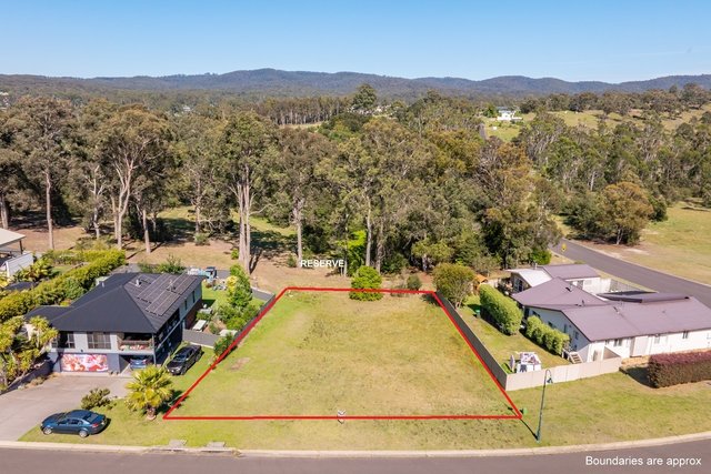 3 Kingfisher Cct, NSW 2551