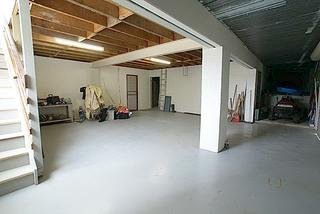 Garage (2010-11-05)