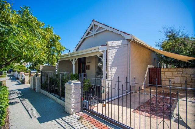 22a South Street, WA 6160