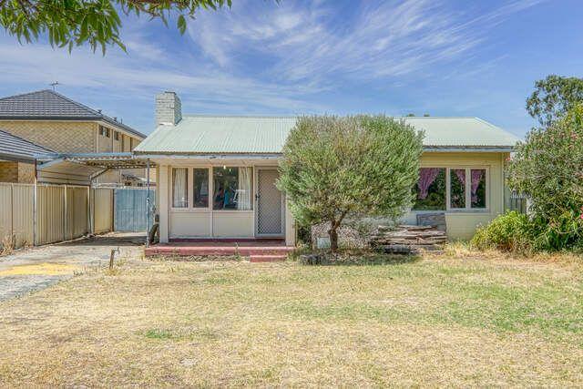 16 McManus St, WA 6107