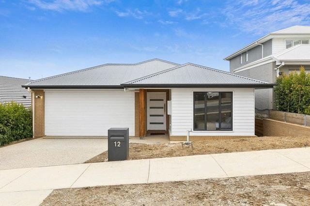 12 Parer Way, VIC 3216