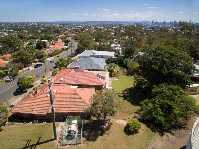 576 Cavendish Road, QLD 4151