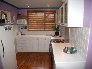 kitchen 2 (2004-08-23)
