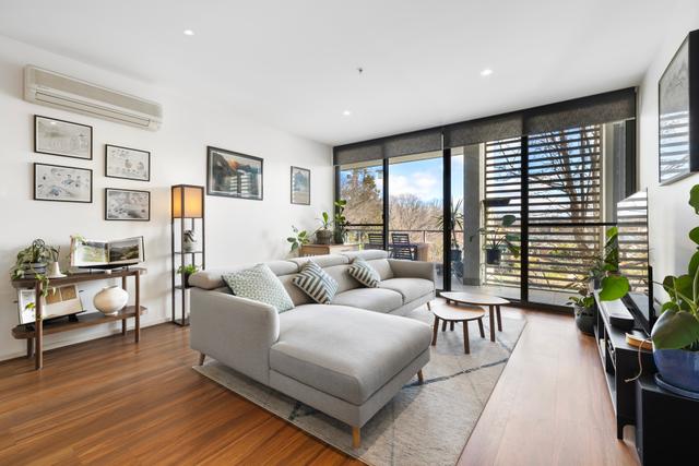 16/10 Burke Crescent, ACT 2604