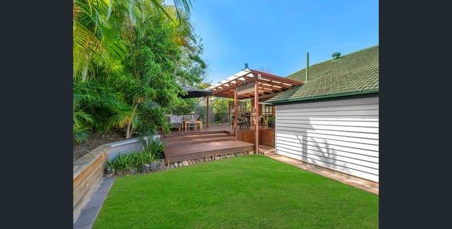 18 Helena St, QLD 4034