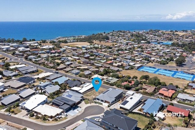 17 Lorrie Place, TAS 7320