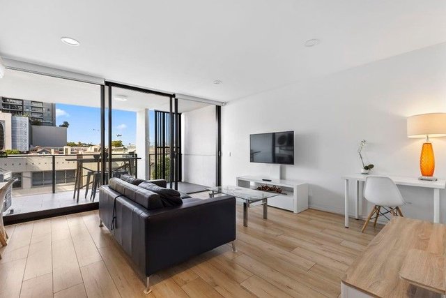 305/21 Nile Street, QLD 4102