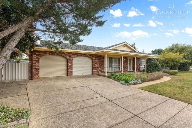 81 Balmoral Crescent, NSW 2650