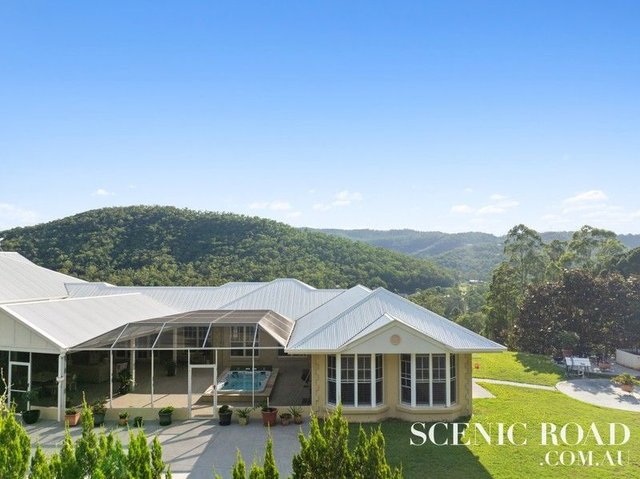 121 Crest Hill Drive, QLD 4210