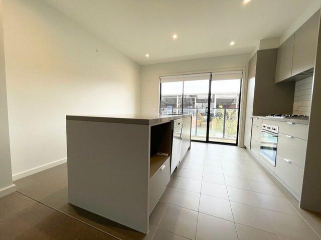 42 Ambrose Avenue, VIC 3192