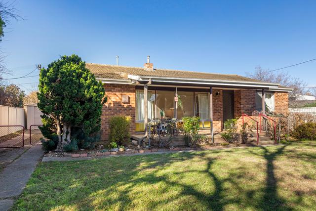 8 Lowrie Street, ACT 2602