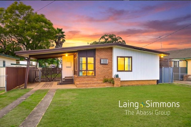 13 Goroka Street, NSW 2770