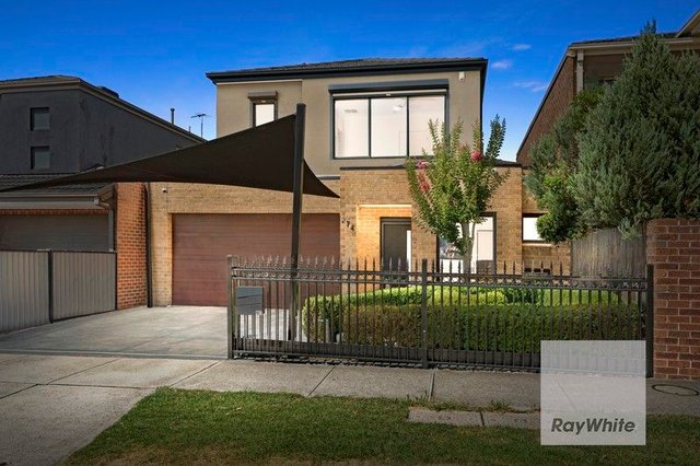 274 The Lakes Boulevard, VIC 3752