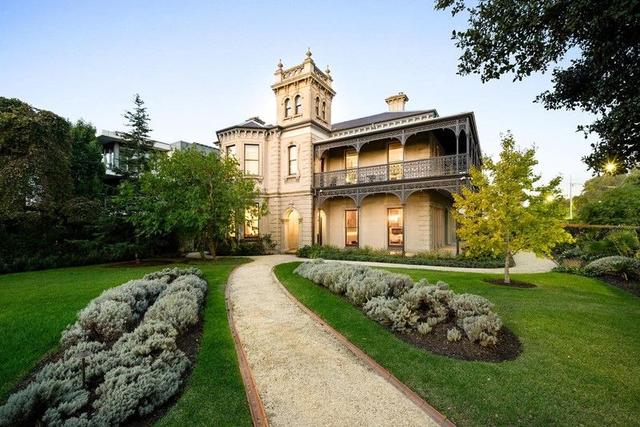 160-162 The Avenue, VIC 3052